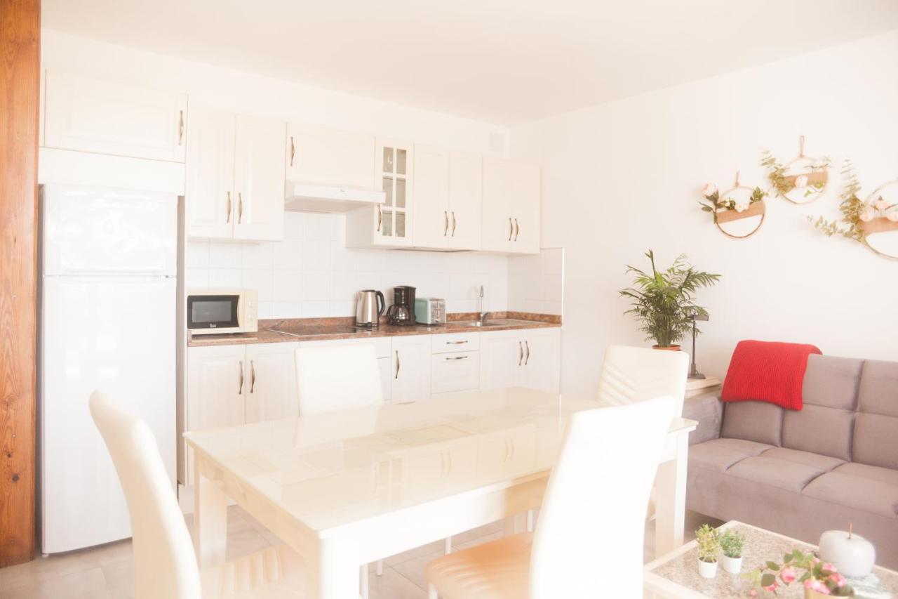Tías Apartamentos Thaisay מראה חיצוני תמונה